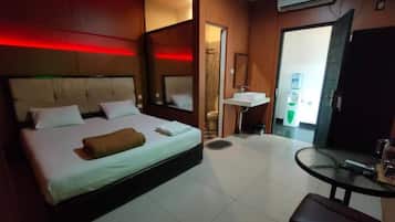 Kamar Double Standar