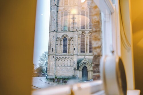 Cathedral Stay - Perfect for large families