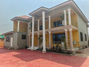 Exterior - JADA Hotel (Prampram)