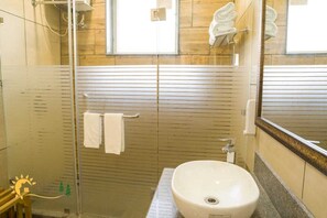 Bathroom - Panchvati Cottages (Dharamshala)