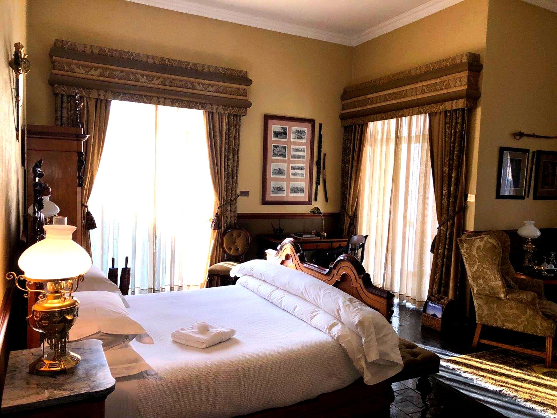 The Lt. Brown's | Työpöytä, kannettavalle tietokoneelle sopiva työtila, ilmainen Wi-Fi