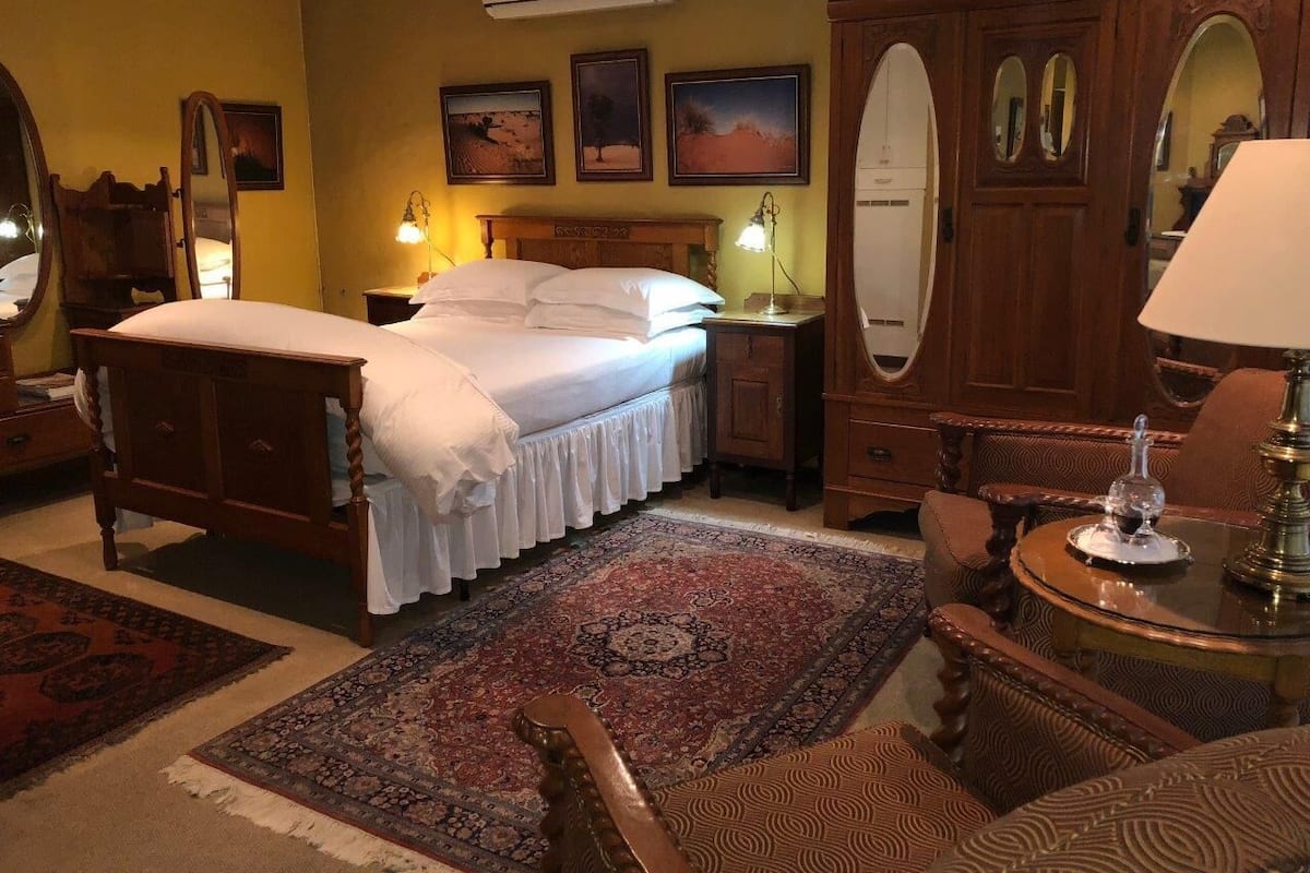 Luxury Double Room | Desk, laptop workspace, free WiFi