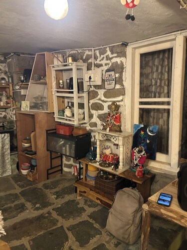 Charming 3-bedroom B&B in serene Manali perfect for getaway