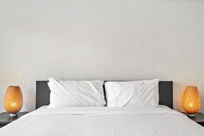 Apartment | 2 bedrooms, bed sheets - Quiet 2-bed Home in Pascoe Vale South (Melbourne)