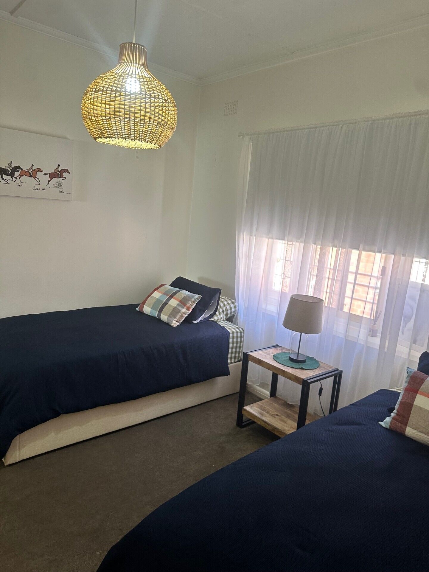 4 bedrooms, iron/ironing board, Internet, bed sheets