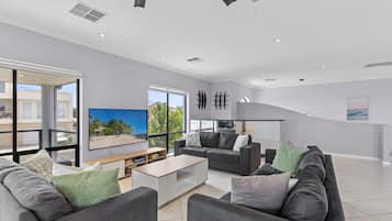 Apartment | Living room