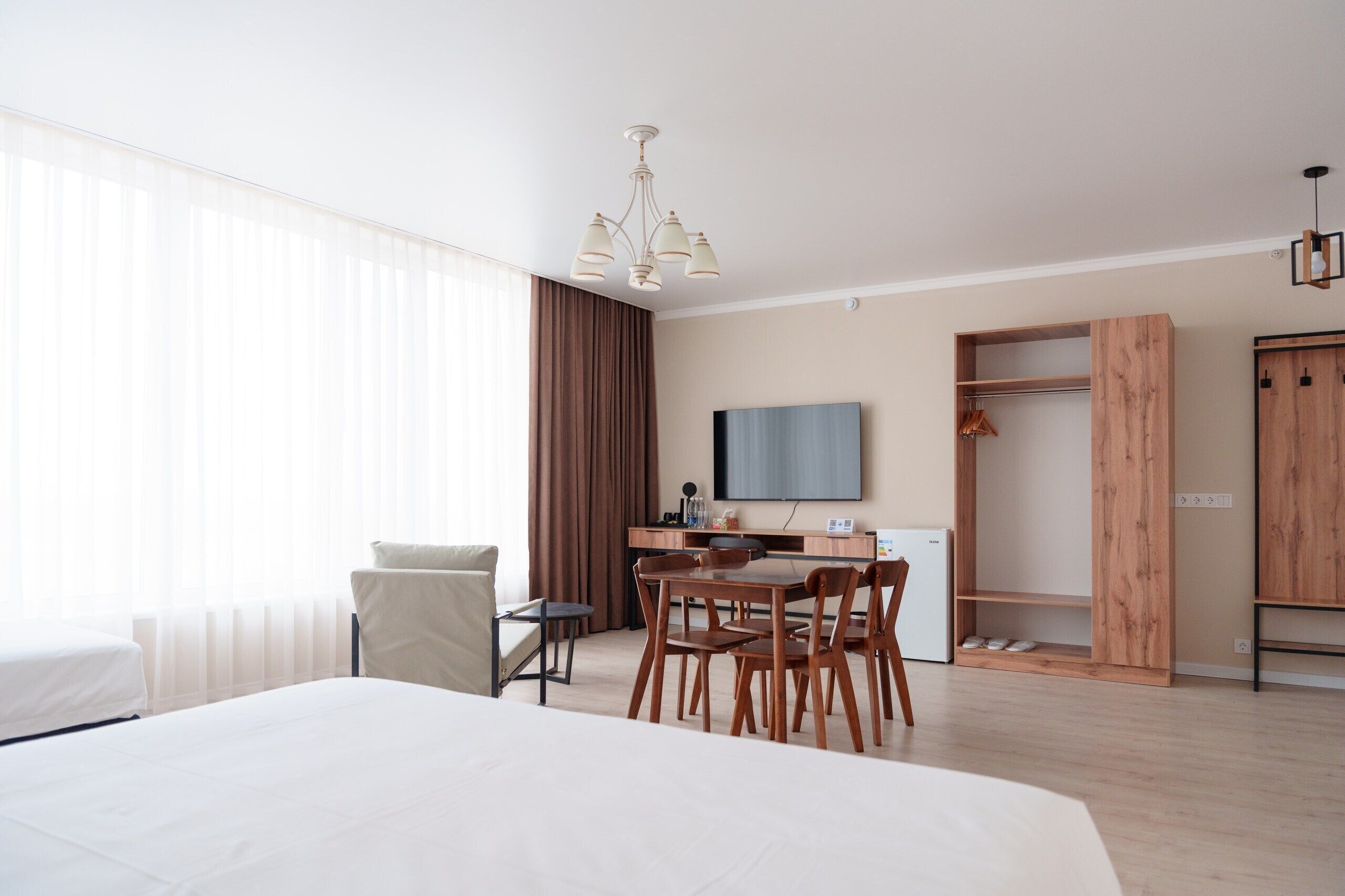 Desk, laptop workspace, free WiFi