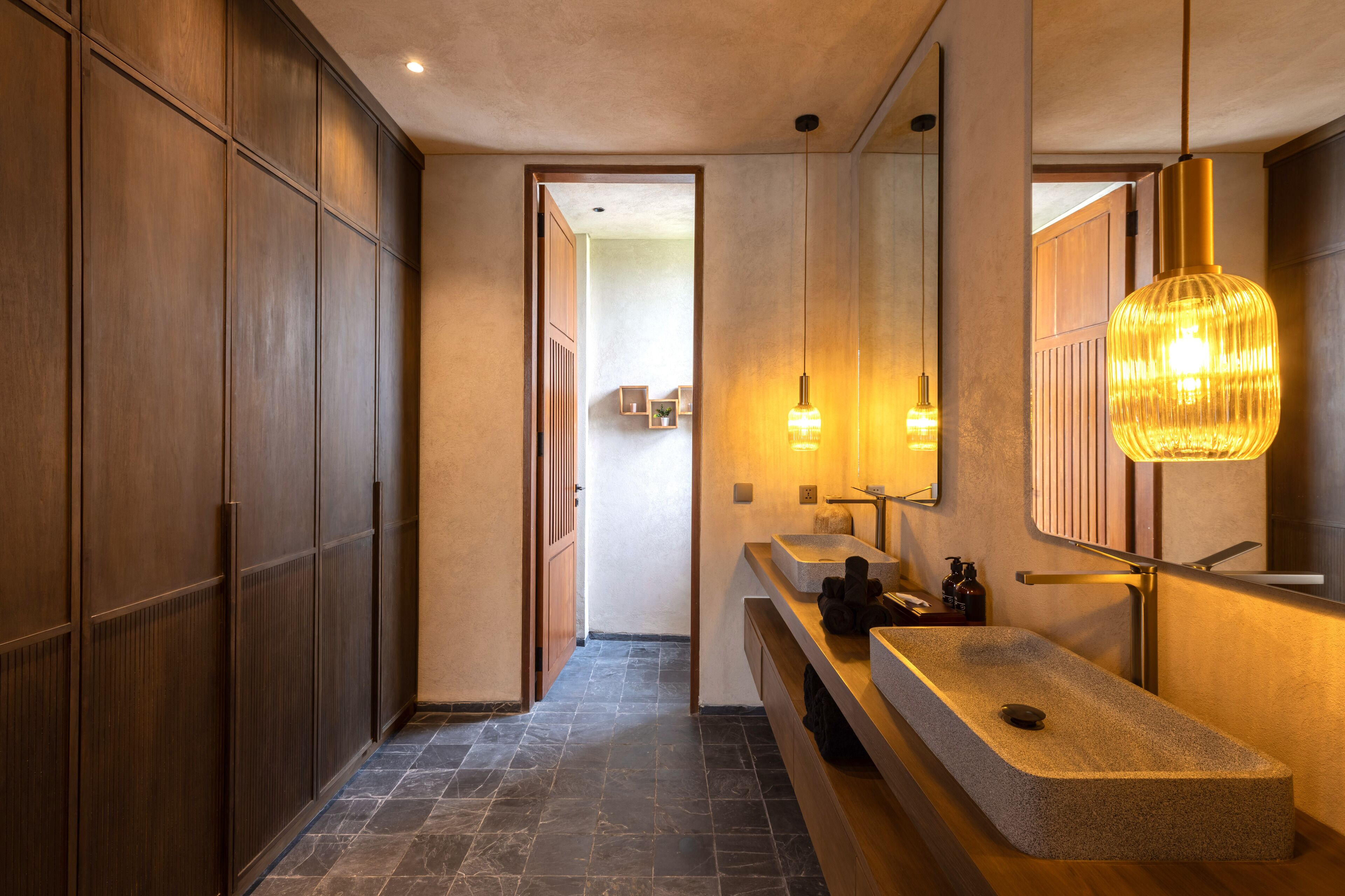 Deluxe Villa, 6 Bedrooms, Balcony, Pool View | Bathroom