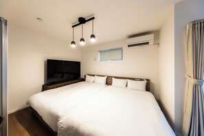 Habitación triple Confort | Escritorio y wifi gratis 
