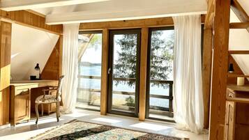 House | 6 bedrooms, individually furnished, iron/ironing board