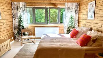 House | 6 bedrooms, individually furnished, iron/ironing board