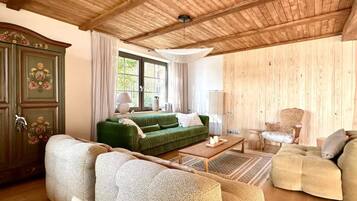 House | Living room