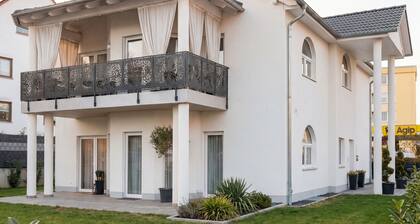 Luxury Design Apartment with fireplace Balcony & Spa Bathroom