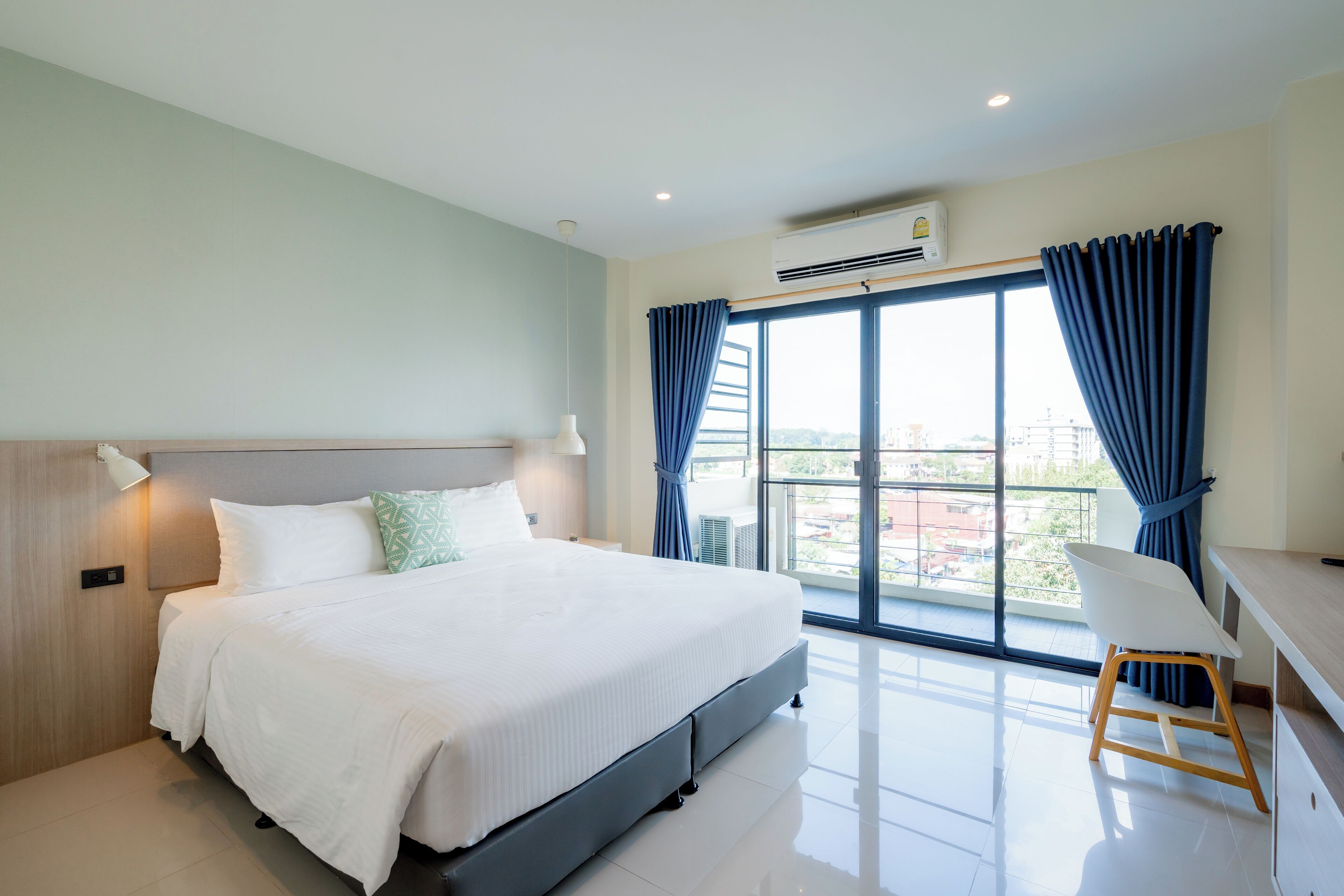 Desk, laptop workspace, blackout drapes, free WiFi