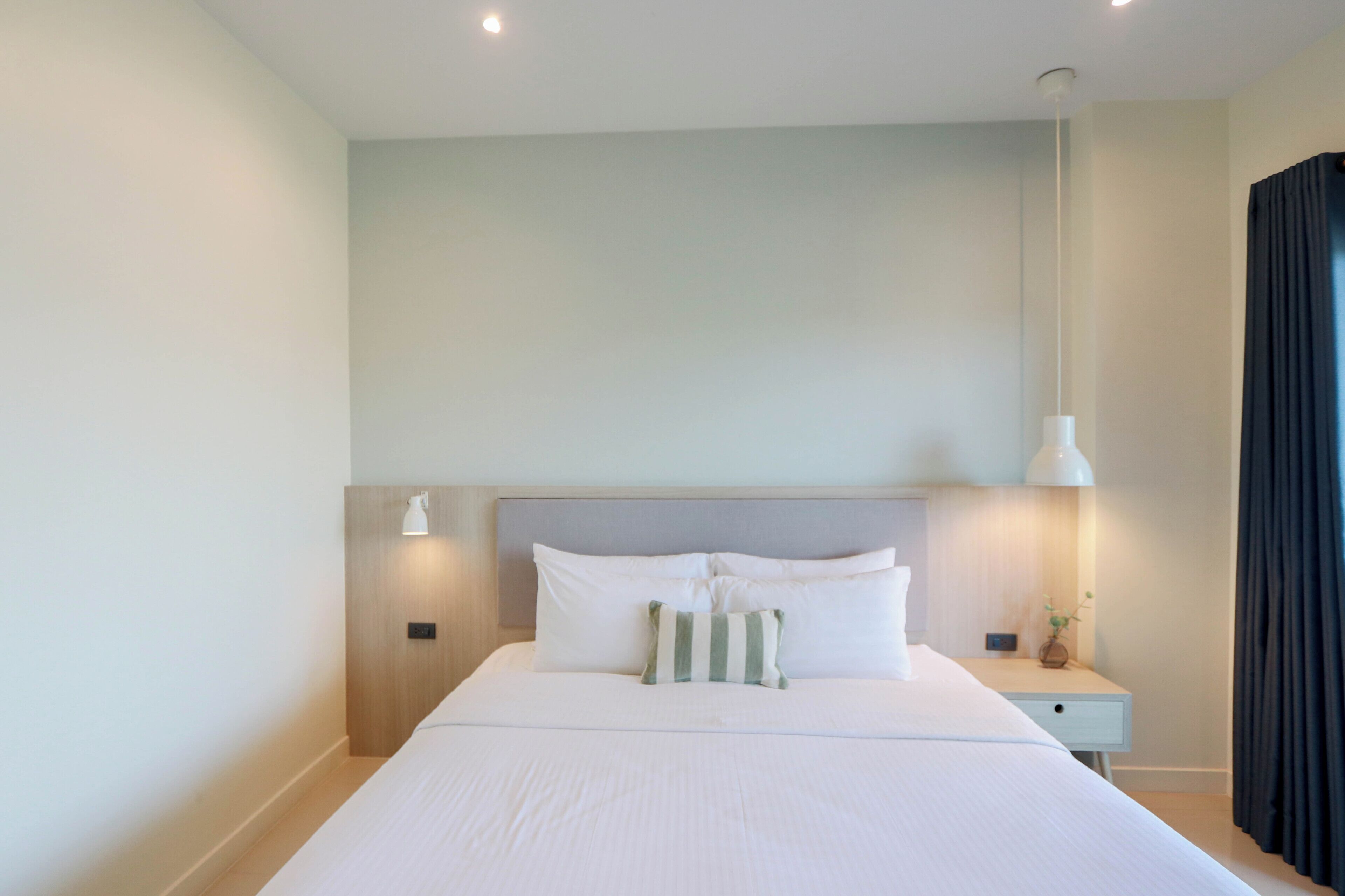 Superior Studio, 1 King Bed | Desk, laptop workspace, blackout curtains, free WiFi