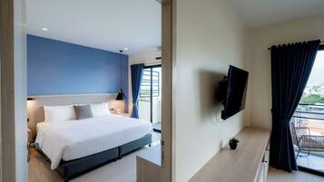 Standard Studio Suite | Blackout drapes, WiFi (free), bed sheets