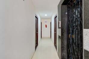 House | Interior - Hotel O Hi-tech City Metro Station (Hyderabad)