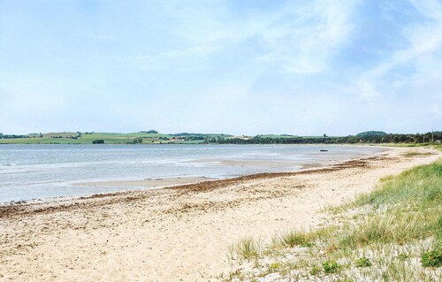 Belle maison de 4 chambres à Knebel