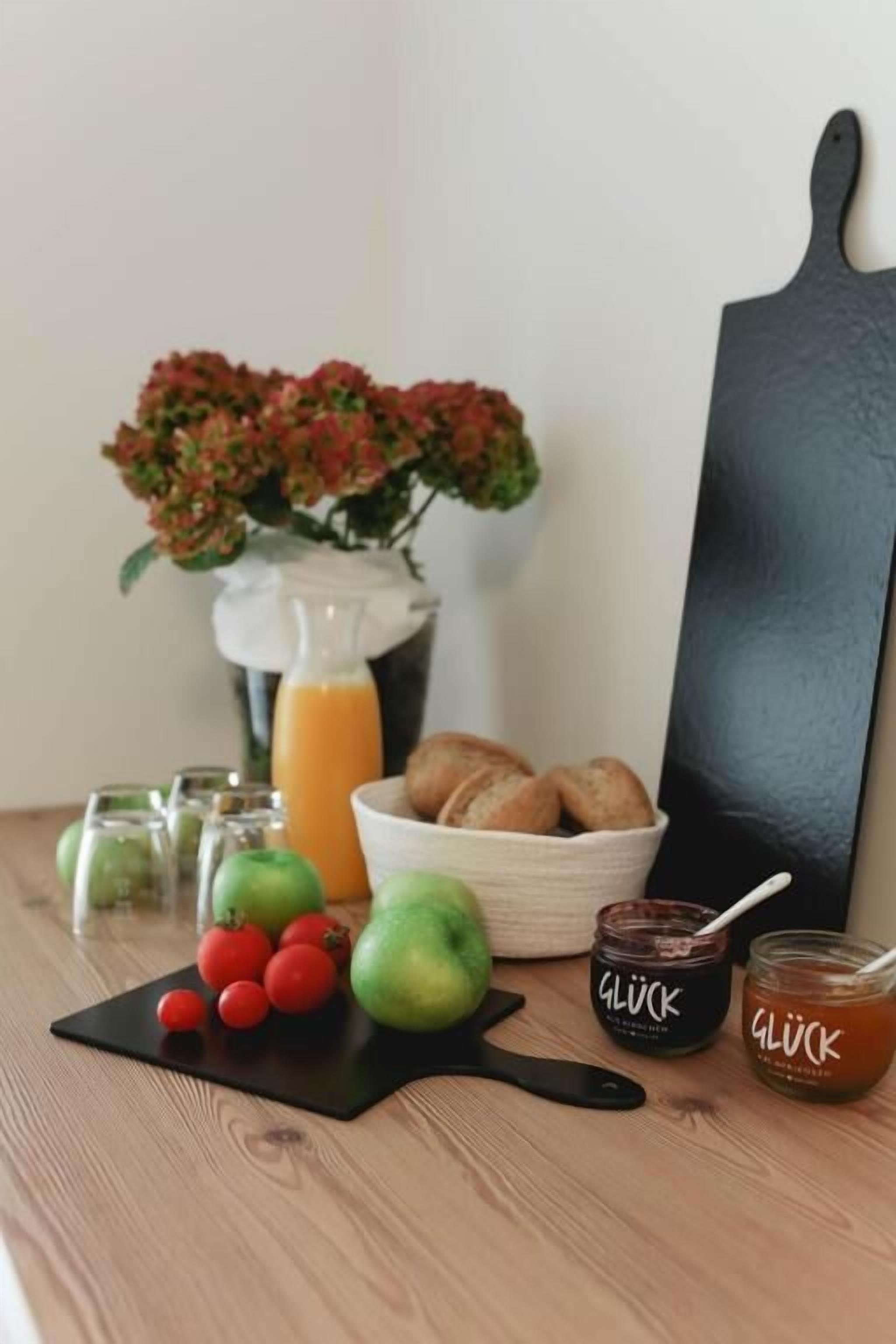 Café da manhã com buffet todos os dias mediante uma taxa