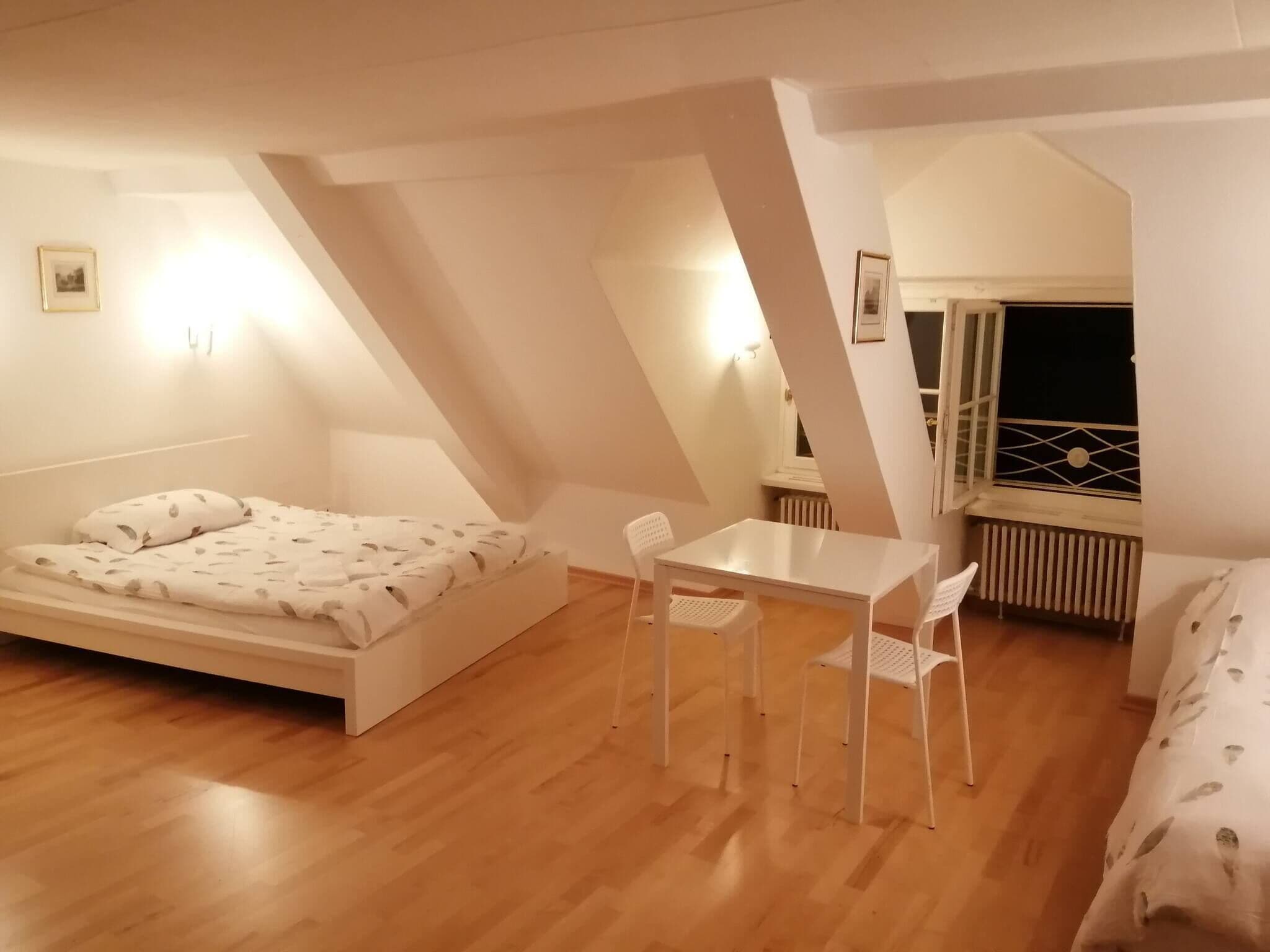 1 bedroom, iron/ironing board, internet, bed sheets