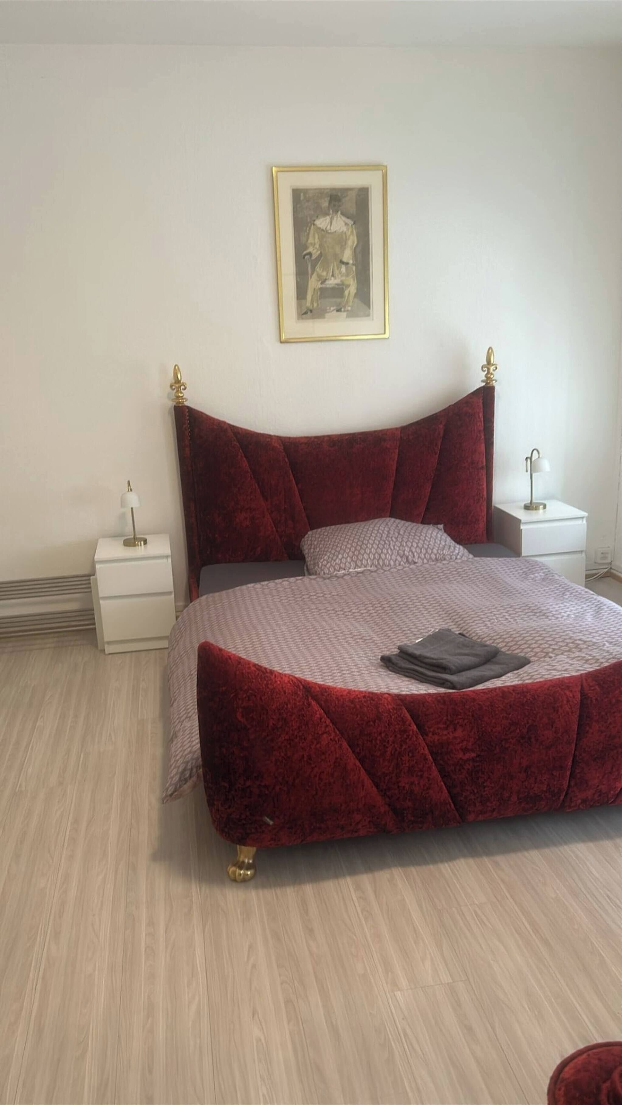 1 bedroom, internet, bed sheets