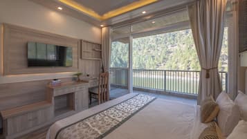 Deluxe Room, Lake View