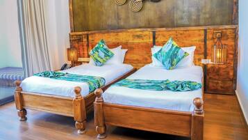 Family Triple Room, Balcony, Lake View