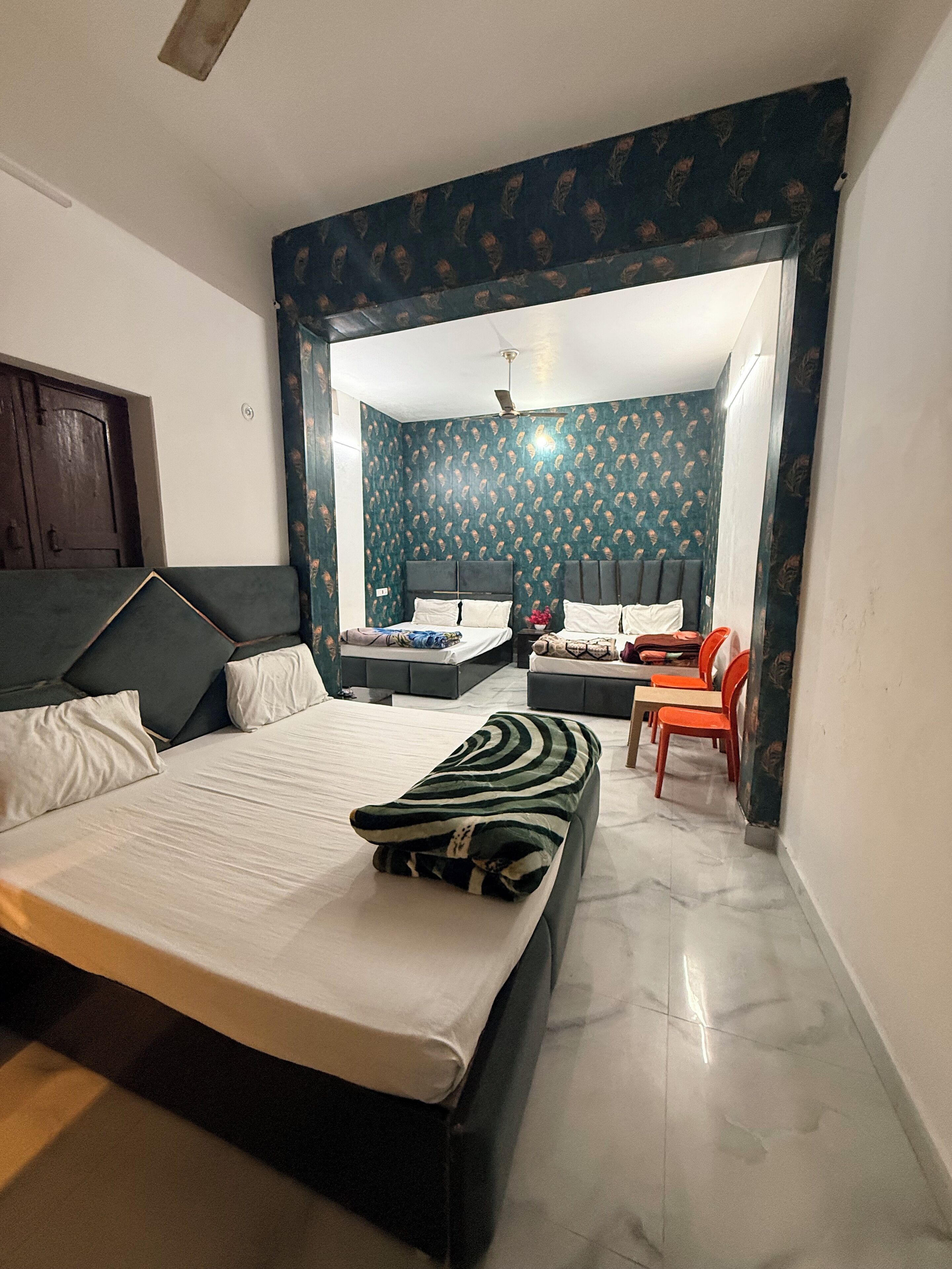 4 bedrooms, WiFi, bed sheets