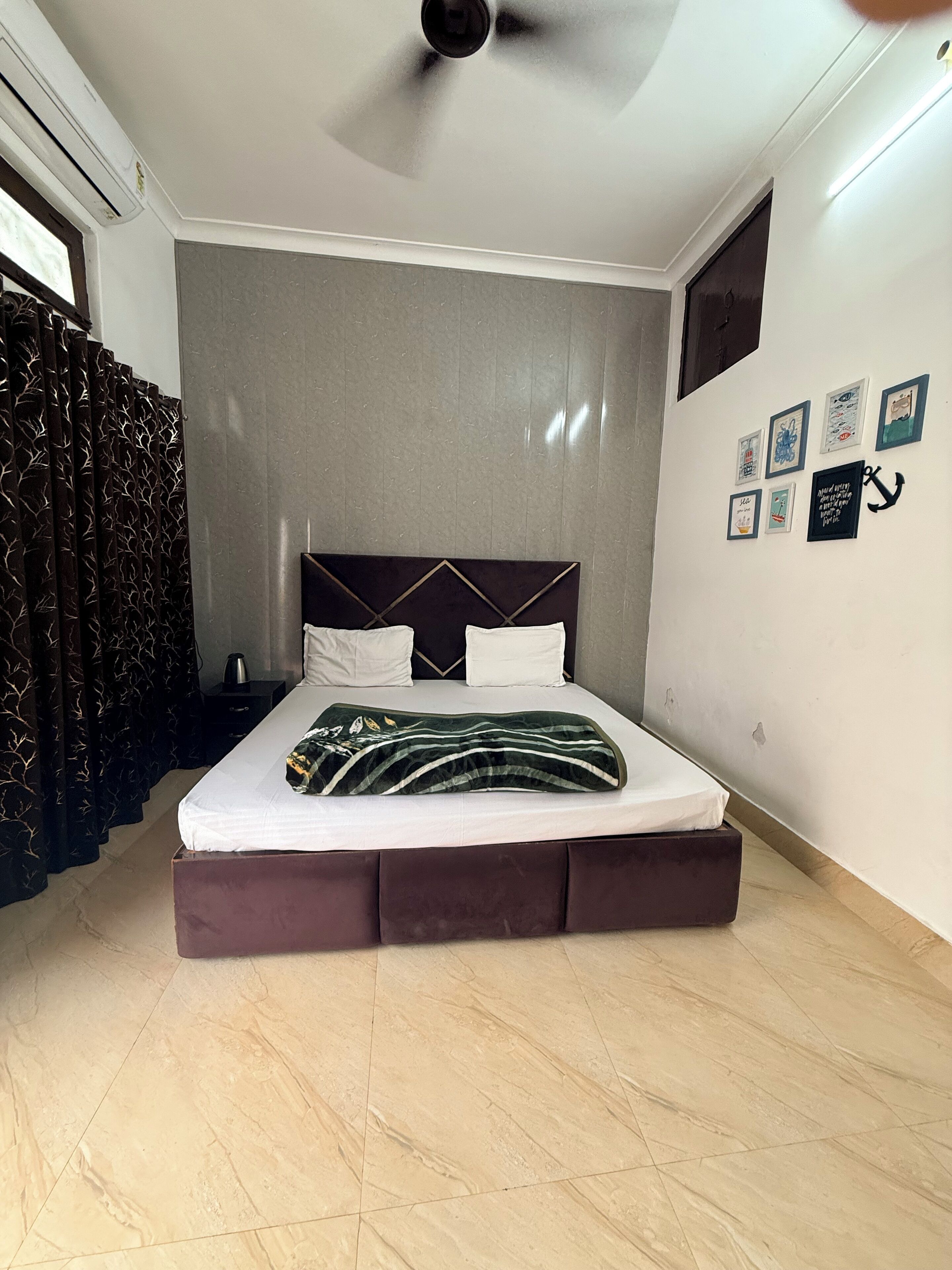 4 bedrooms, WiFi, bed sheets