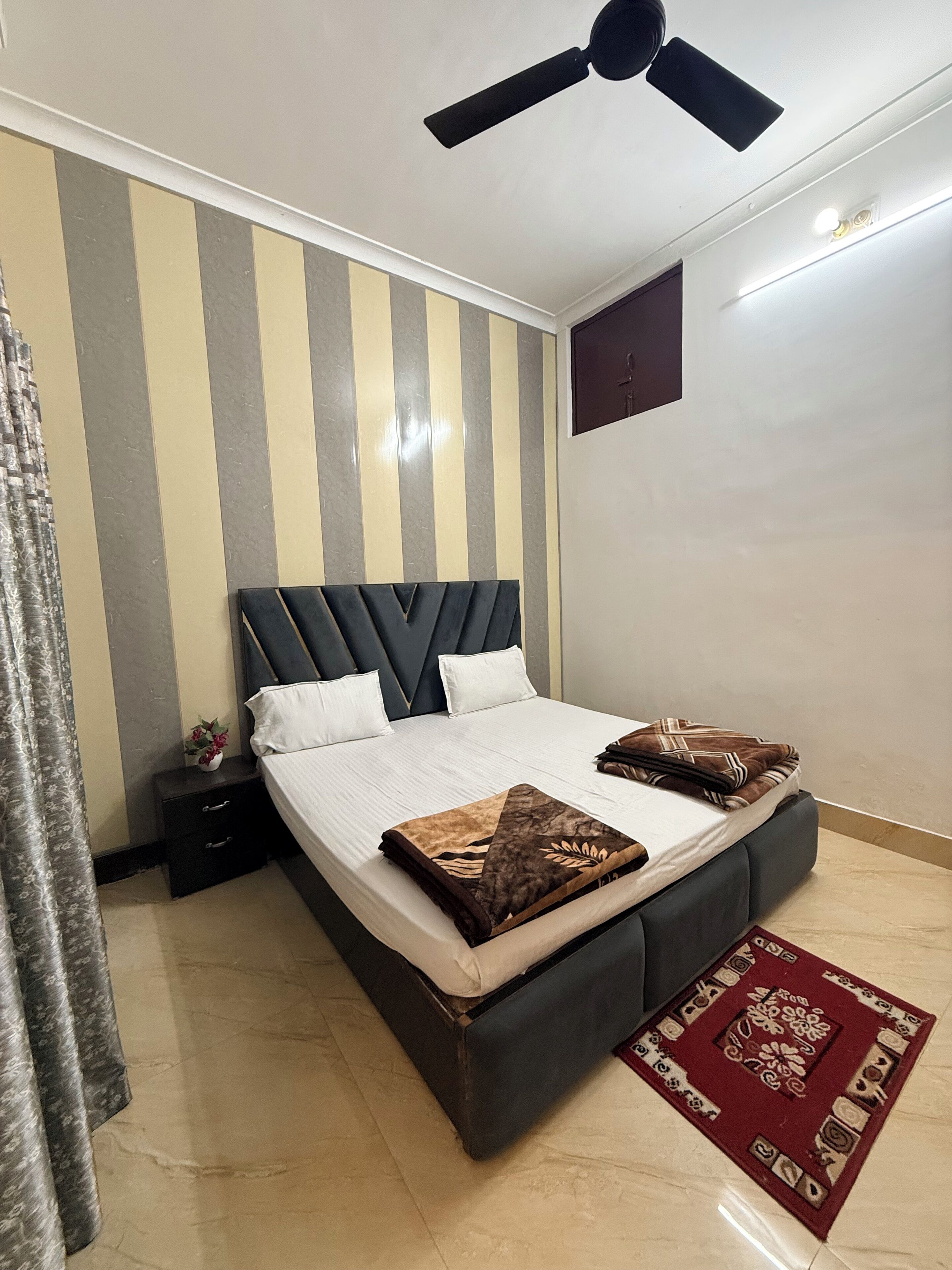 4 bedrooms, WiFi, bed sheets