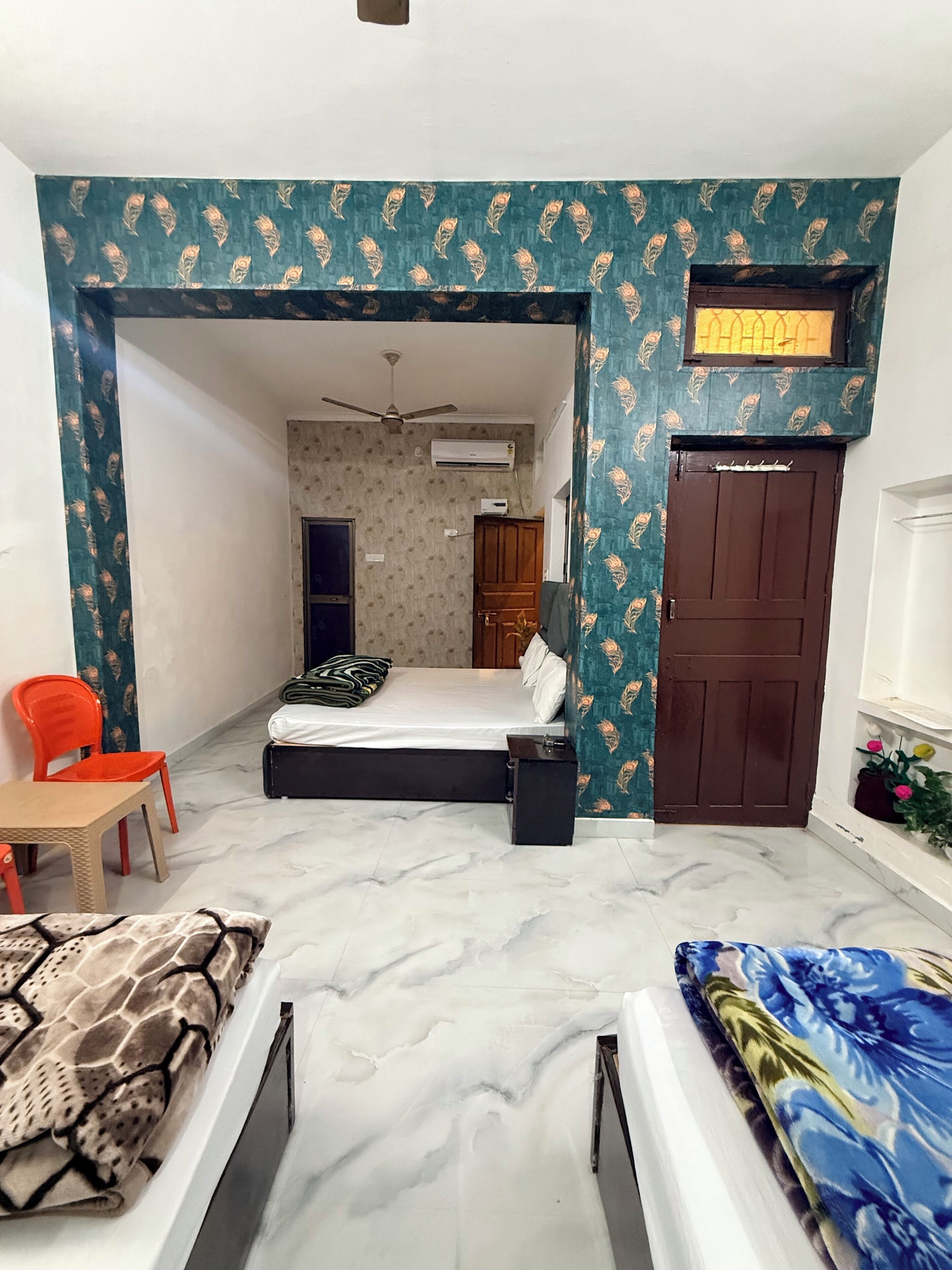 4 bedrooms, WiFi, bed sheets