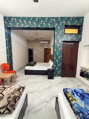 4 habitaciones, wifi y ropa de cama 