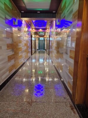 Interior - Hotel Golden Eye (Srinagar)