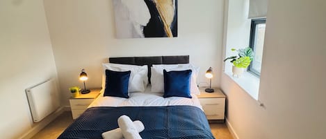 2 habitaciones, tabla de planchar con plancha y wifi gratis