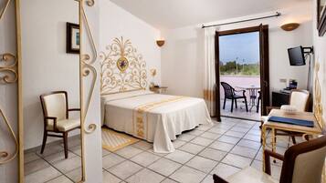 1 quarto, cofres nos quartos