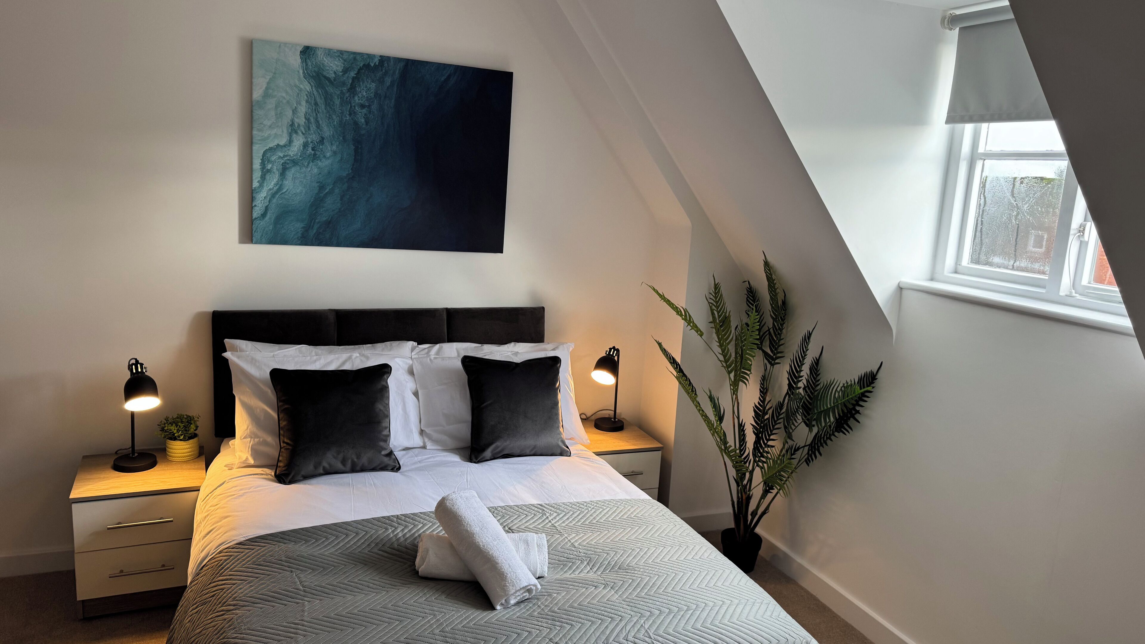 2 bedrooms, iron/ironing board, free WiFi