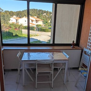 Dining - Pleasant apartment 3 minutes' walk from the Argentière beach. (La Londe les maures)