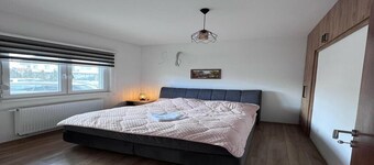Comfortable 2-Bedroom Apartment Close to Sarajevo Airport - Ilidža