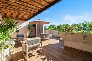 Terrace/patio - Gran Flamenco: 4 Bed & 4.5 Bath LUX Villa at #BlueDeerTulum (Tulum)