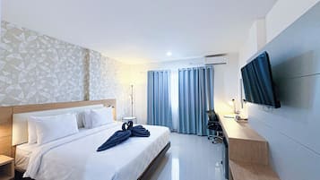 Kamar Double Eksekutif | Meja kerja, ruang kerja ramah laptop, dan Wi-Fi gratis