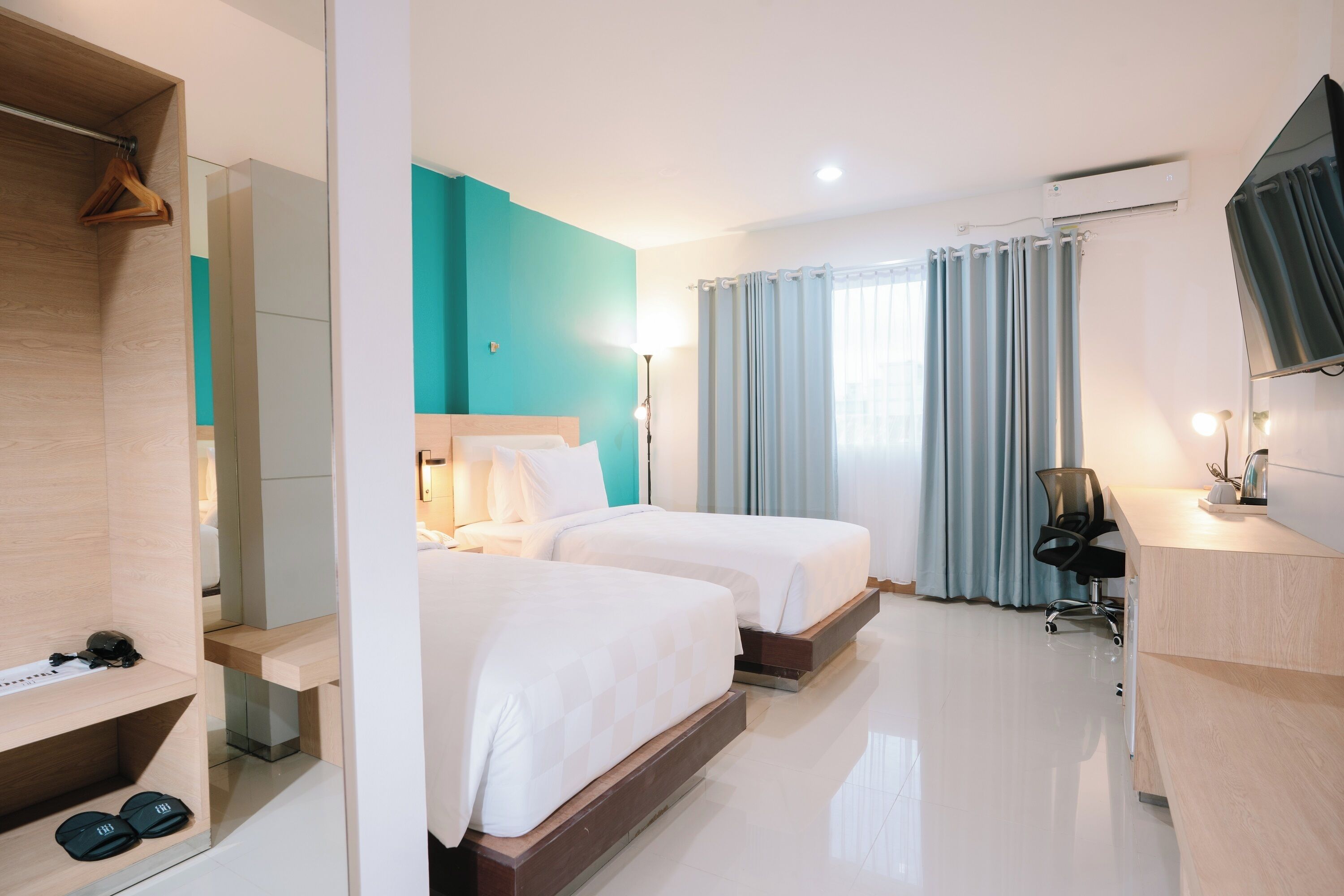 行政雙床房 | 書桌、筆電工作空間、免費無線上網