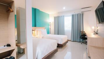 Kamar Twin Eksekutif | Meja kerja, ruang kerja ramah laptop, dan Wi-Fi gratis