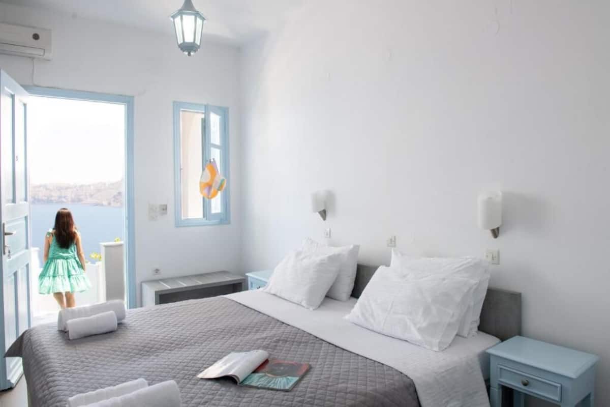 Cunas gratuitas, wifi gratis y ropa de cama