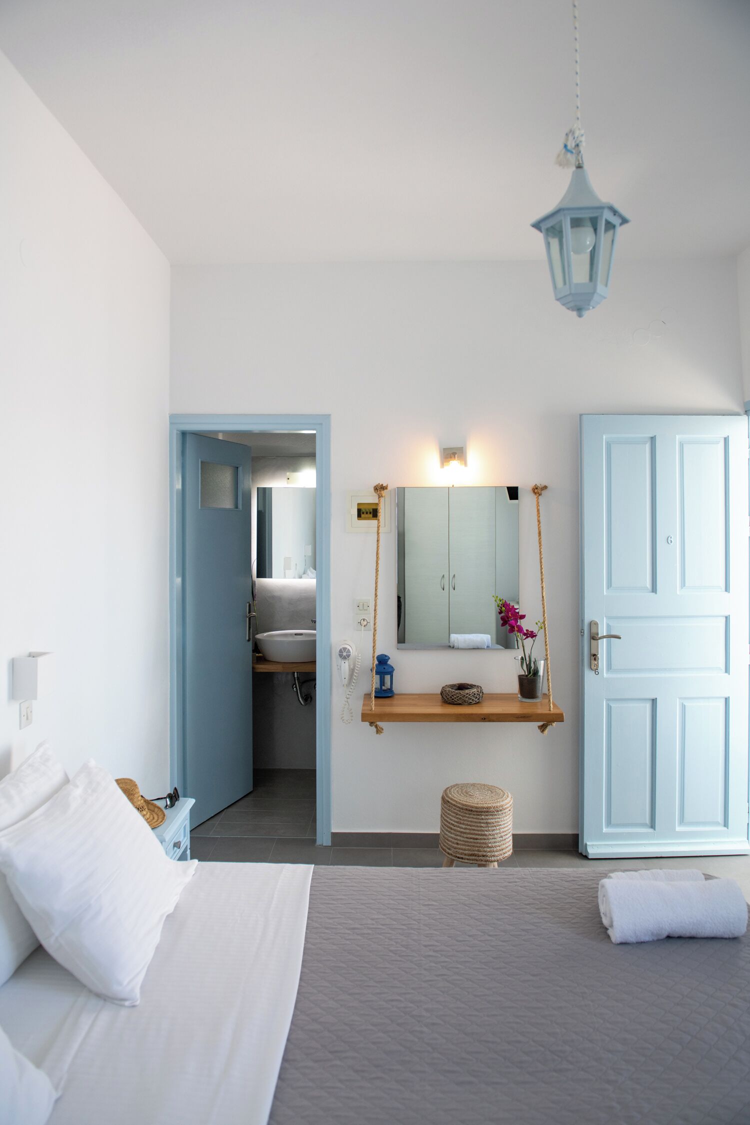 Superior Double Room with Veranda and Caldera View | Free WiFi