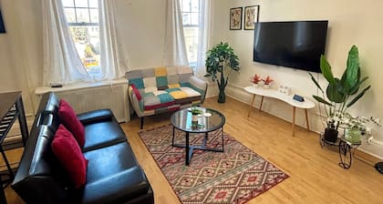 Private & Charming 1BR Apartment • Easy NYC Access