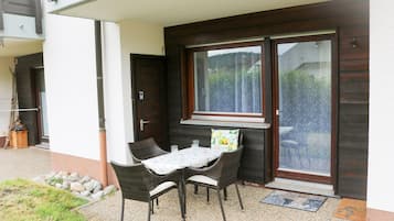 屋外ダイニングエリア