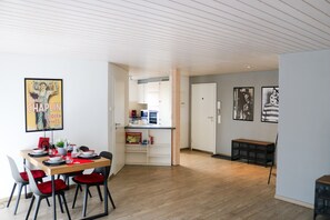 Dining - Design Apartment "Modern Times" – Central & Quiet (Schluchsee)