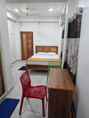 Deluxe Double Room | Desk, free WiFi - Andaman Crest (Port Blair)