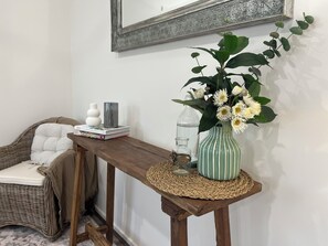 Interior - The Greenstead Retreat - Bush Tucker Teahouse (Seaton)