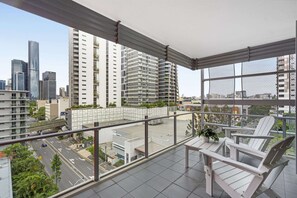 Property grounds - Central Apartment with Rooftop Pool & Views (South Brisbane)